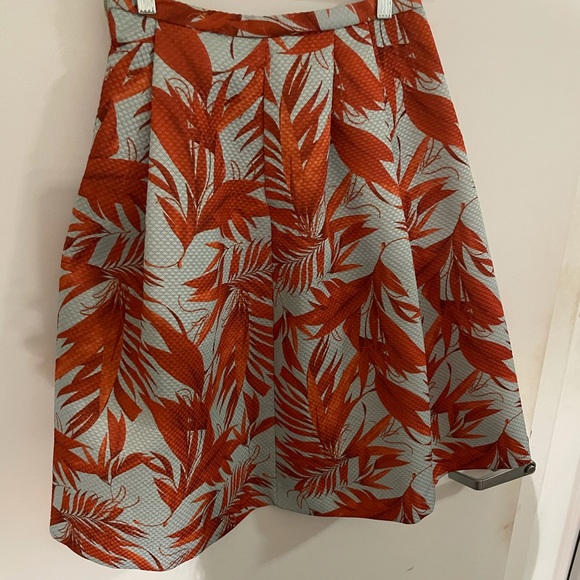 H&M Floral pleated Skirt - Picture 9 of 9